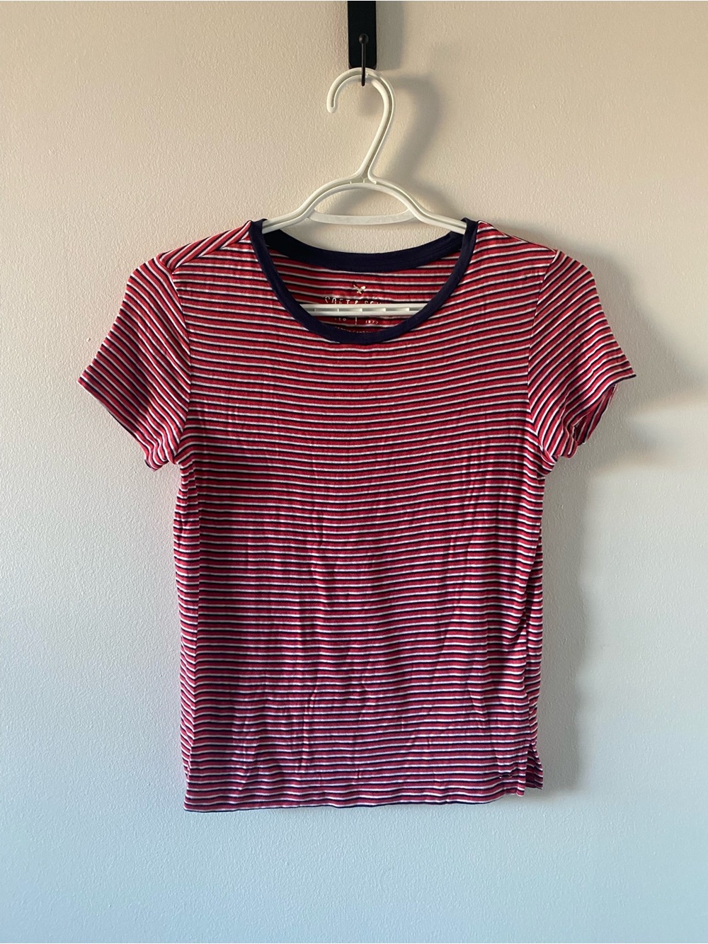 American Eagle Outfitters Red and White Striped Short Sleeve Tee